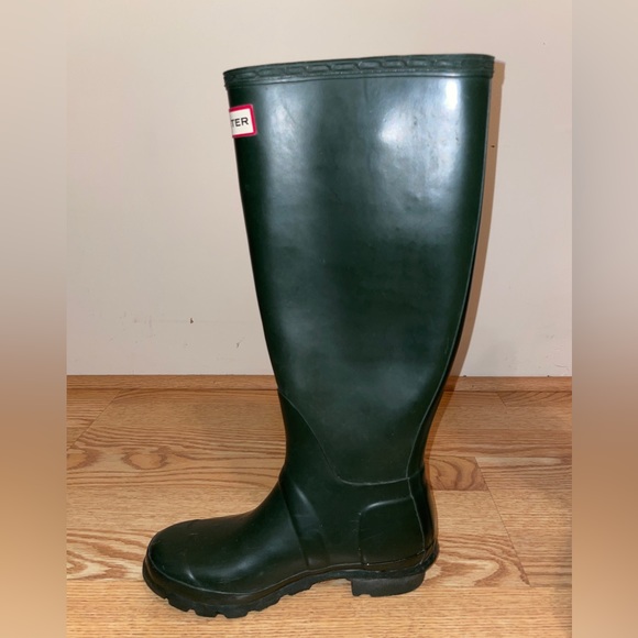 Green Hunter Rain Boots - Picture 4 of 11
